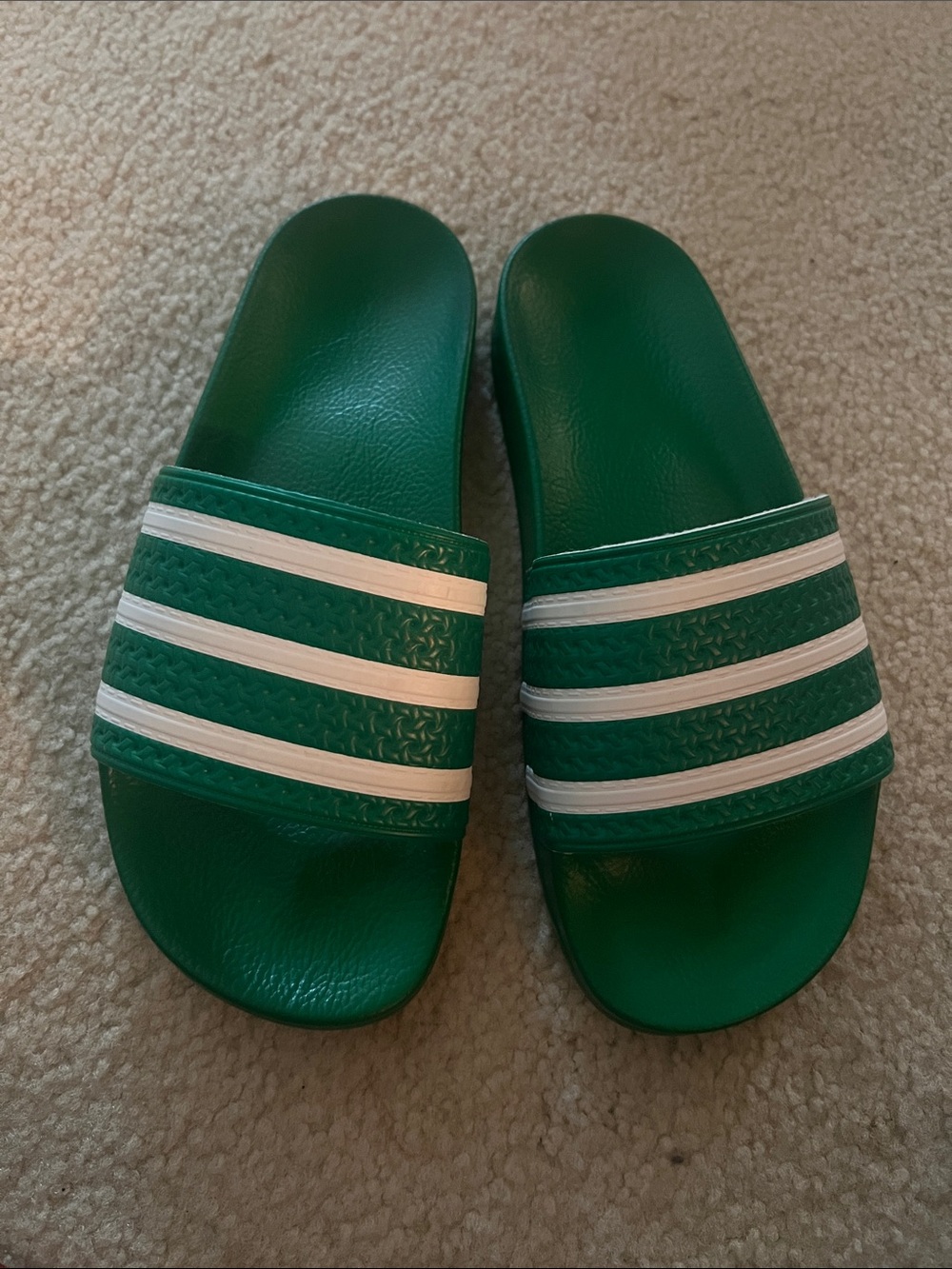 Adidas Green and White Adilette Slides Size 8

Run a little bigger